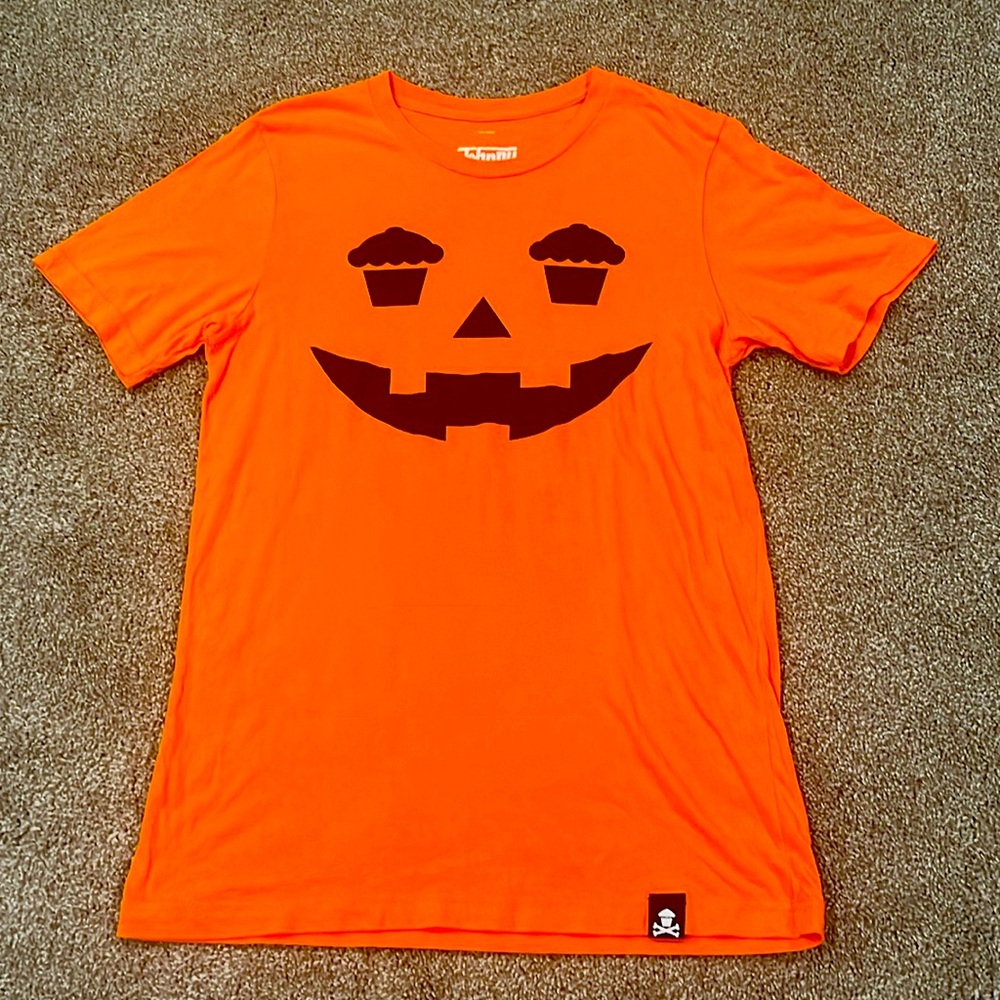 Johnny Cupcakes Vintage Halloween 🎃 Guys Medium T-shirt Never Worn